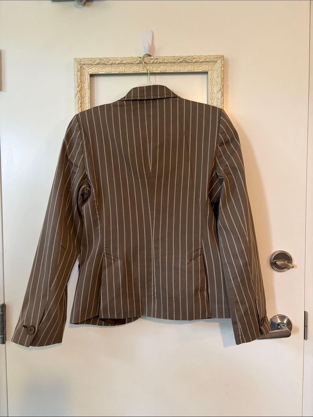 TAGLIA | Vintage Cotton Brown Pinstripe Women's Blazer - Picture 10 of 14